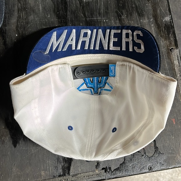Mariners SnapBack - Picture 2 of 2